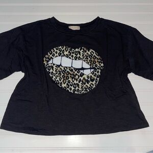 Altar’d State Crop T-shirt Large